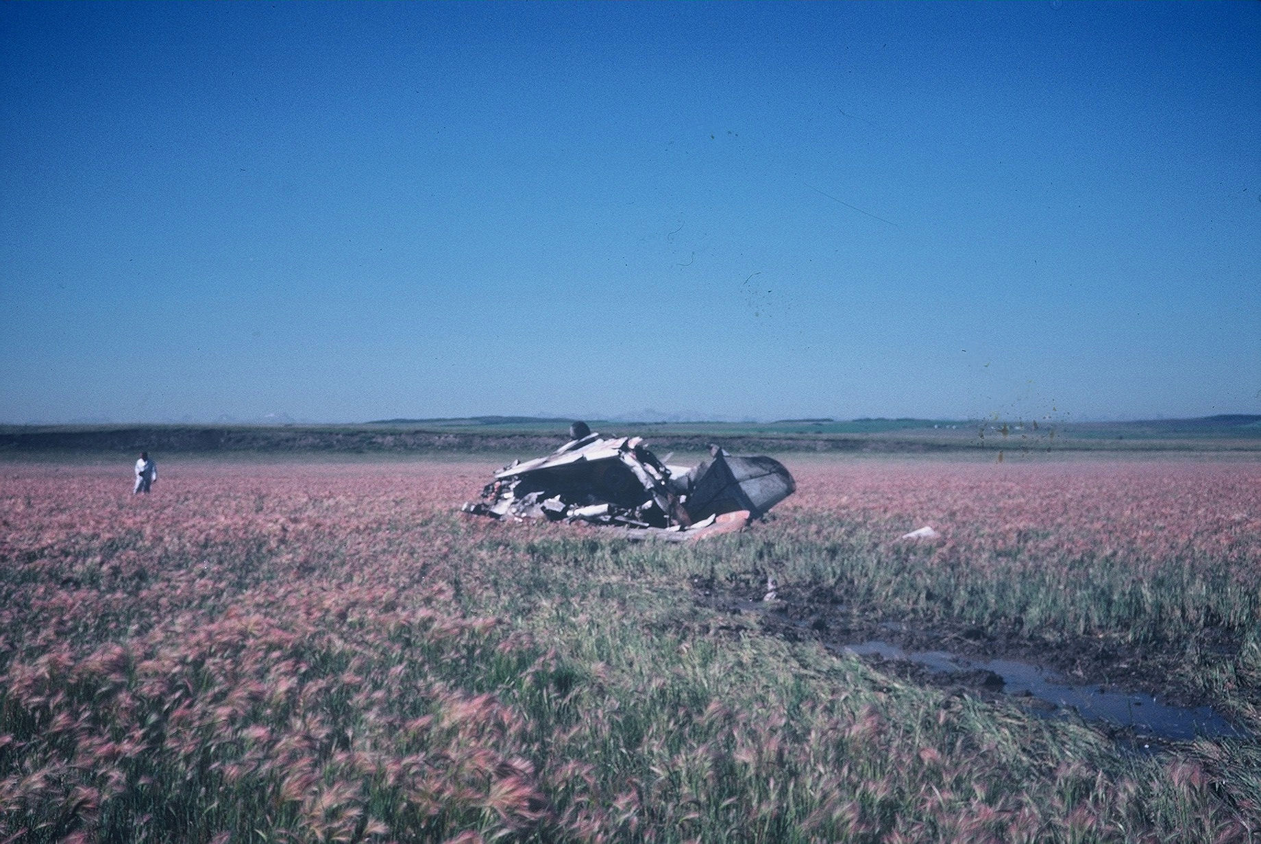 Apache Crash 8 Lakefield 1978.jpg