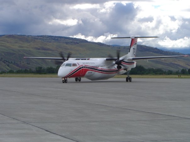 DHC-400MR - 1st built doing tests in CYKA