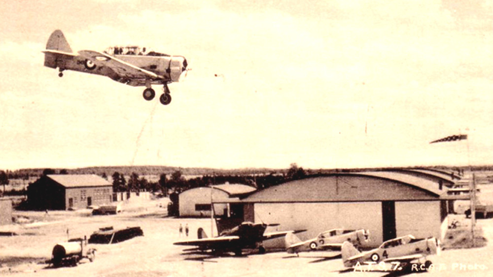 Harvard landing at Borden.jpg